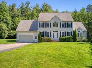 8 Casie Ln, Pepperell, MA 01463