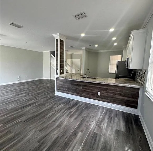 7614 Bristol Cir — Photo 5