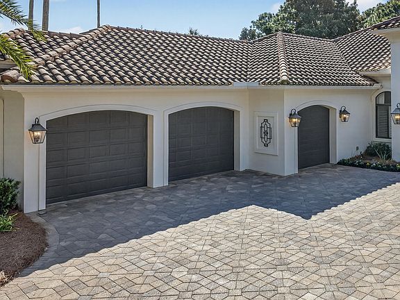 2nd image of 355 Kelly Plantation Dr