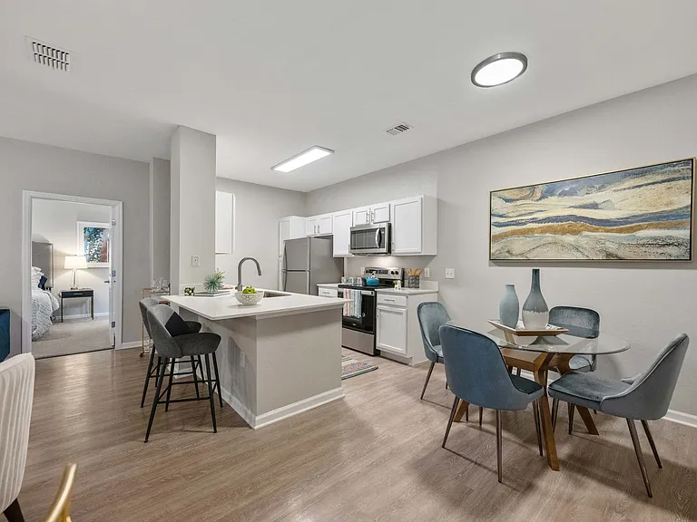 Grand Reserve Apartment Homes — Photo 13