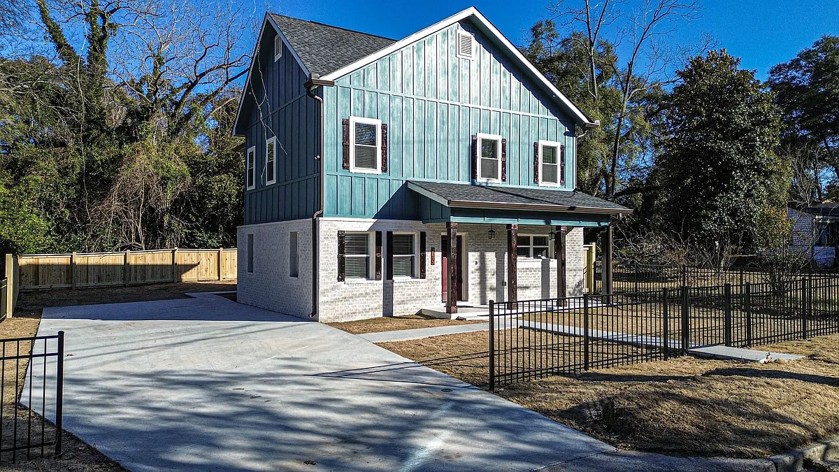 Building Photo - 2813 Come Rd