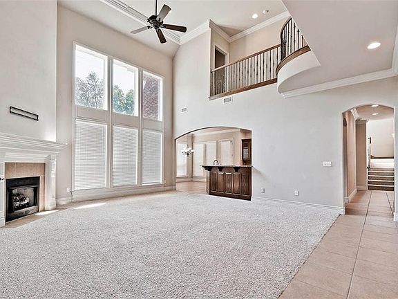 2nd image of 5307 S 60th Pl