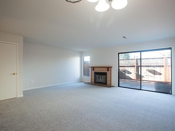 3rd image of 19167 Robinson Road #L