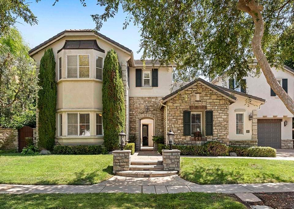 1st image of 647 Lynwood Dr