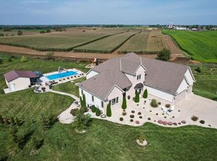 15858 Spring St, Union Grove, WI 53182