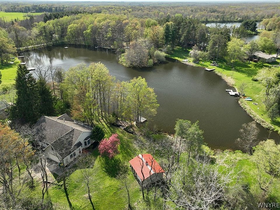 1st image of 86 Little Lake Rd