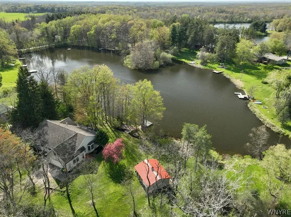 86 Little Lake Rd, Alden, NY 14004