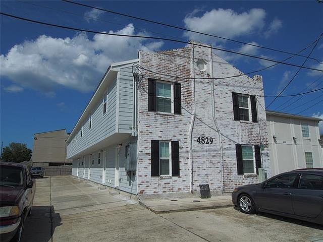 1st image of 4829 W Napoleon Ave