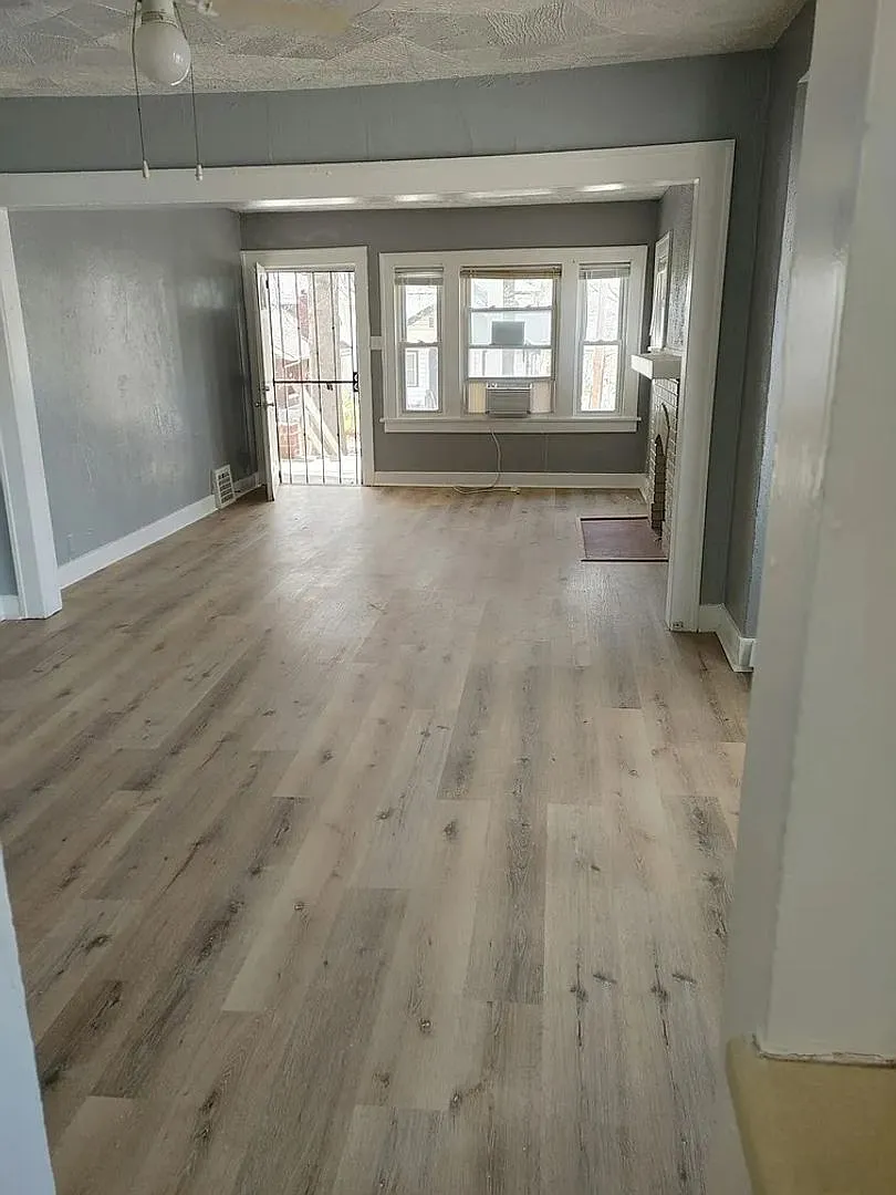Building Photo - 5401 Highland Ave
