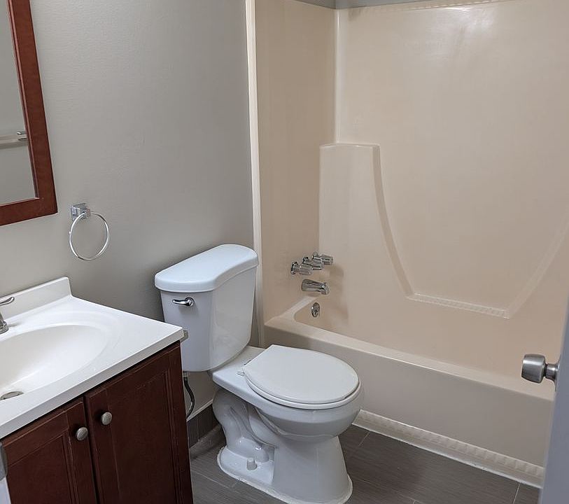 1121 Poplar St #b-02, photo 6