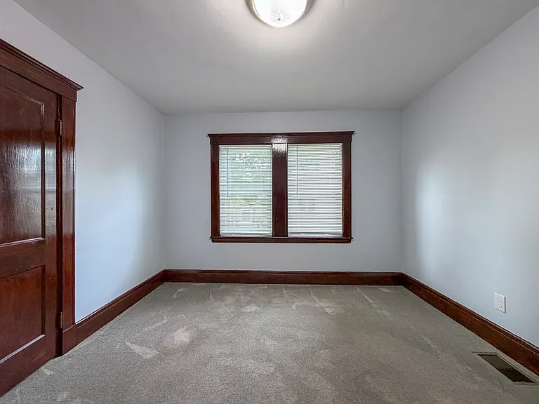 48 Fountain St #48 — Photo 11