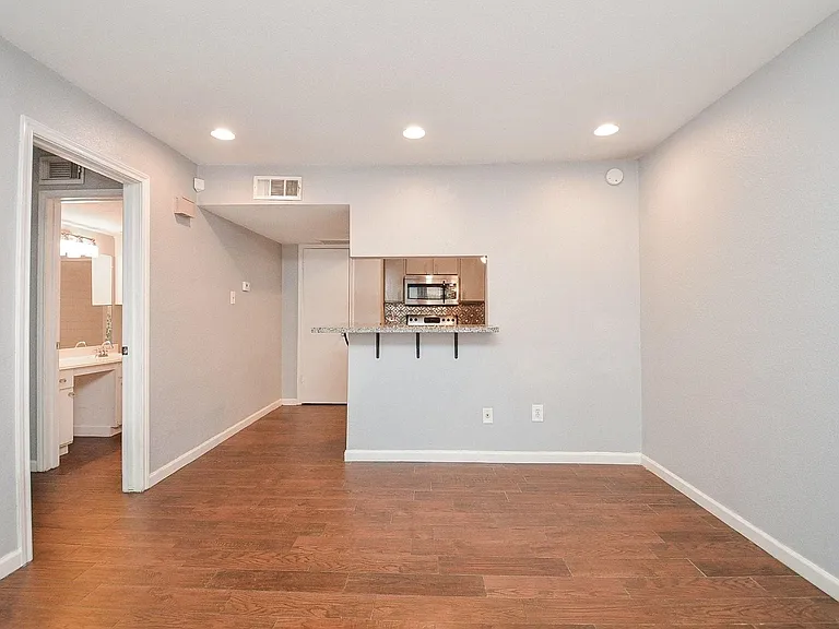 4635 Wild Indigo St #498 — Photo 11