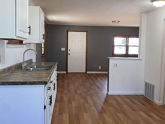 5th image of 313 E Webster St