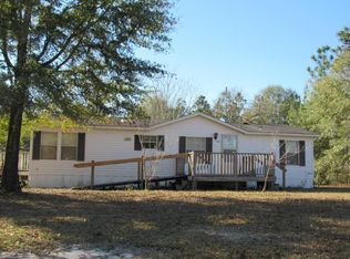 162 Commerce Cir, Defuniak Springs, FL 32433