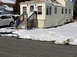 116 Charles St, Quincy, MA 02169