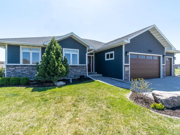 2610 Nicklaus Blvd, Sioux City, IA 51106