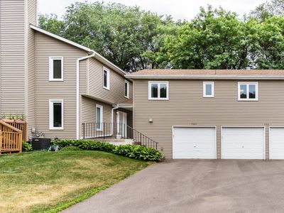 7321 Woodstock Curv, Bloomington, MN, 55438