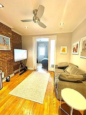 3rd image of 215 Mott St #20