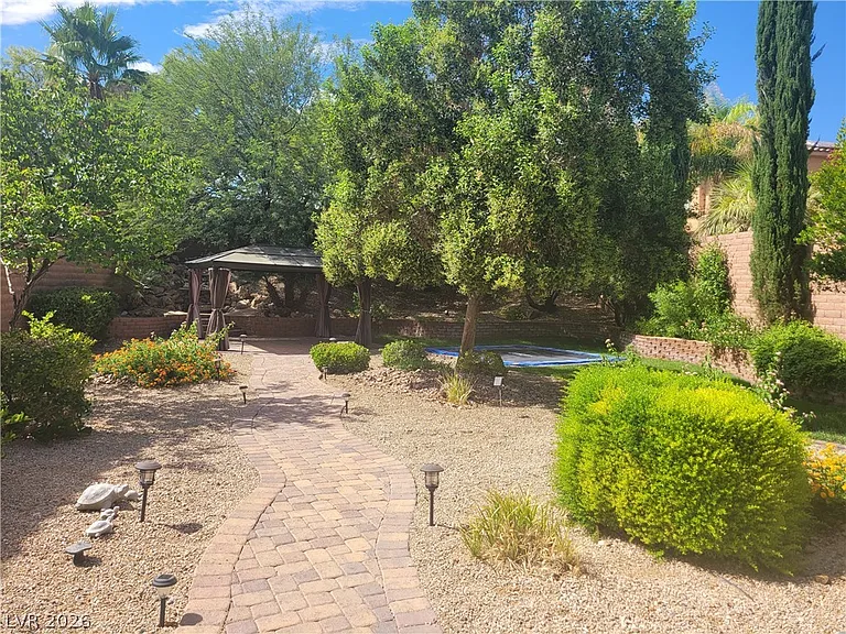 11078 Village Crest Ln — Photo 40