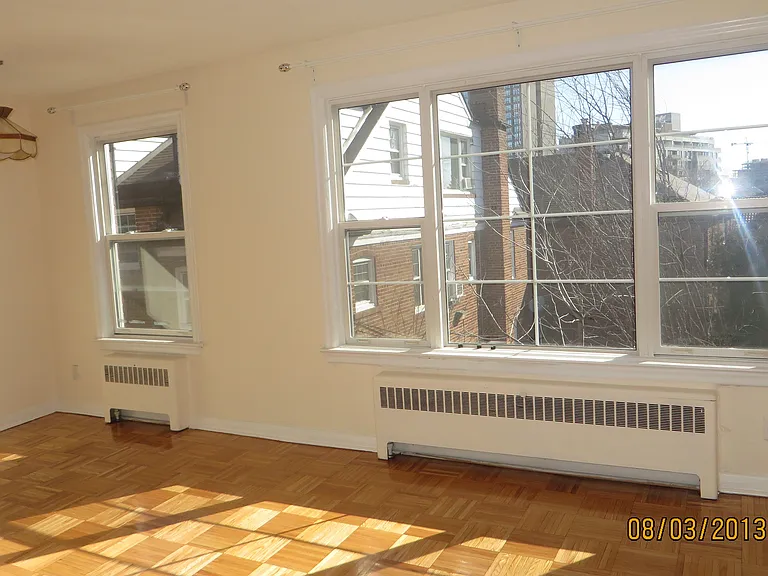 2675 Bloor St W #X — Photo 6