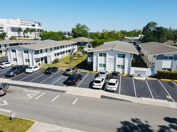 Hillview Flats, 2059 Hillview St #4a6517f58, Sarasota, FL 34239