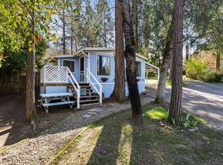 15 Black Oak Dr, Shady Cove, OR 97539