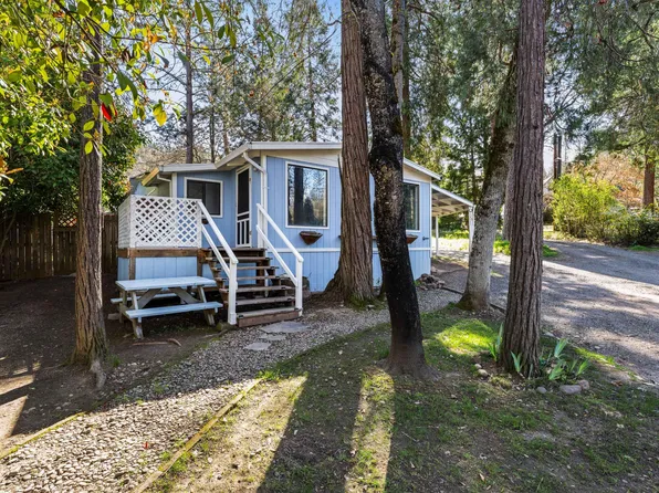 15 Black Oak Dr, Shady Cove, OR 97539