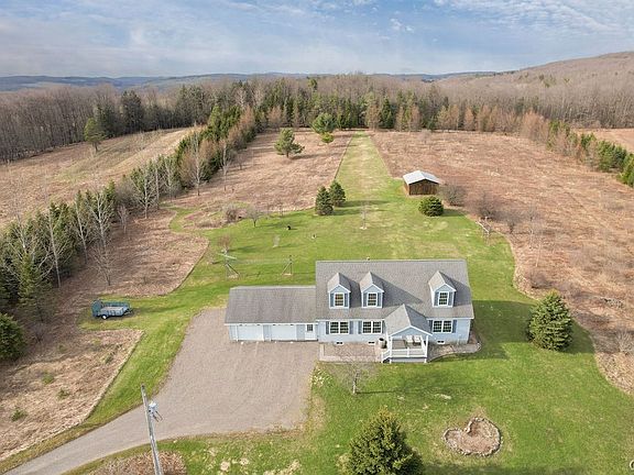 2nd image of 7499 Bonney Hill Rd