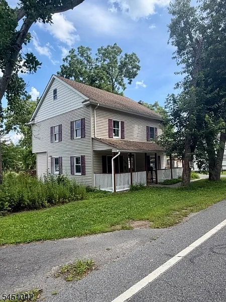 3 bed, 2.0 bath, $3,700 — Photo 2