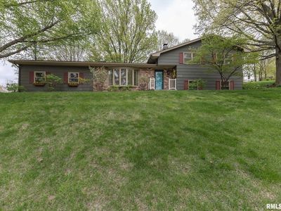 202 Pin Oak Dr, Geneseo, IL, 61254