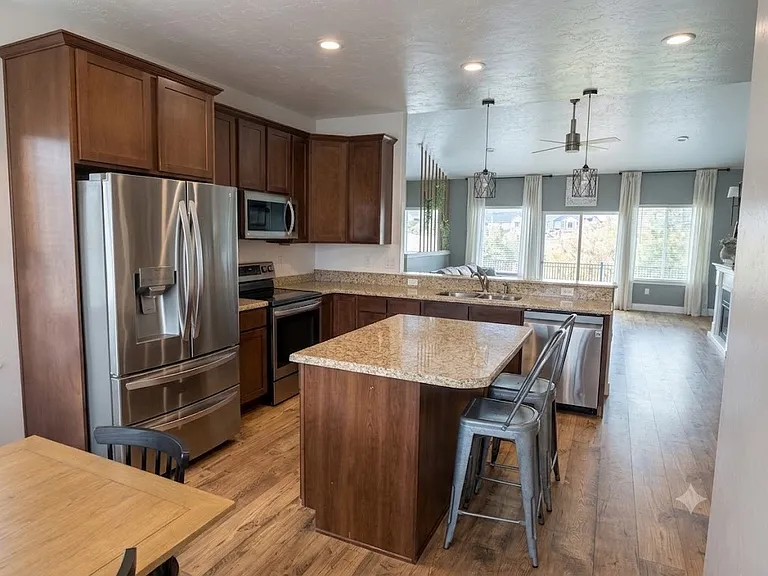 W Jordan View Dr — Photo 4
