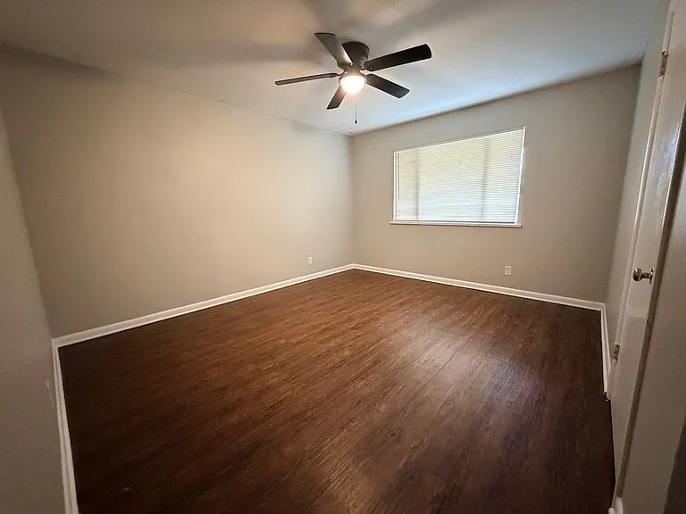 205-207 W J Avenue — Photo 6