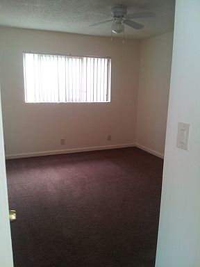 4th image of 3943 Arizona St APT 2
