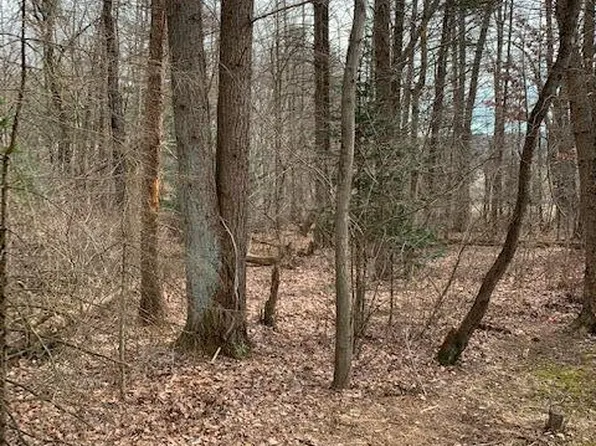 18 Peggy Ln, Kunkletown, PA 18058