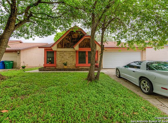 3rd image of 6807 Country Lawn