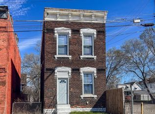 5632 Chestnut St, Cincinnati, OH 45216