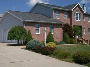 104 Marco Dr, Belle Vernon, PA 15012