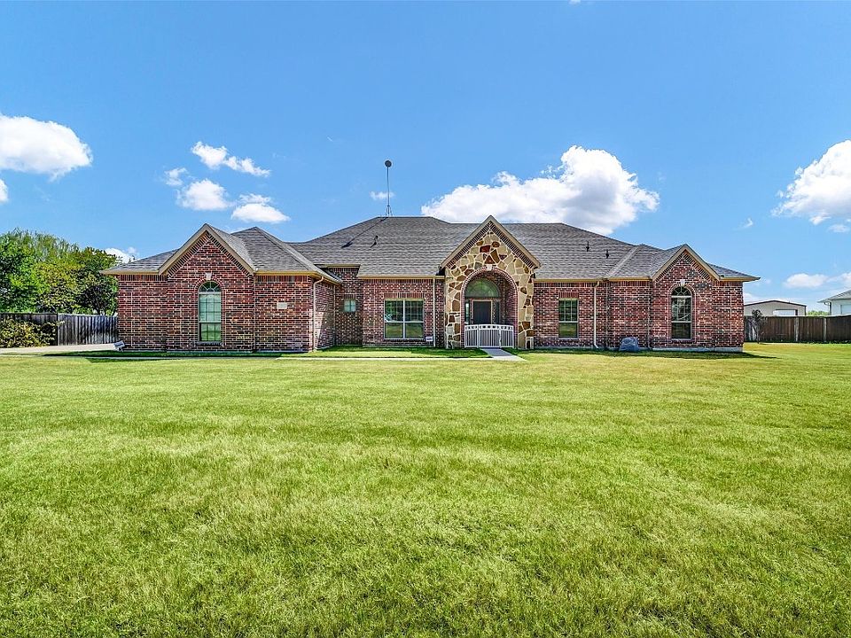 1st image of 213 Cimarron Meadows Dr