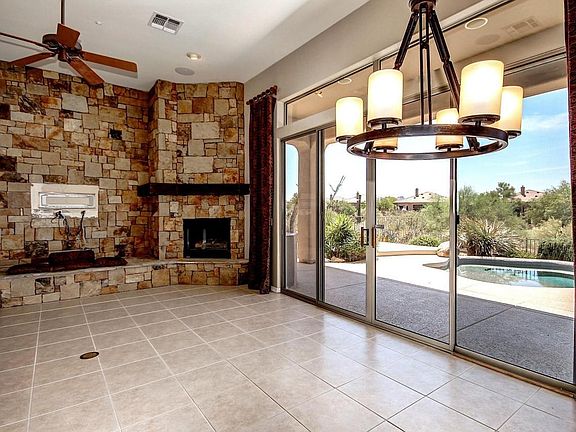 4th image of 9403 E Whitewing Dr