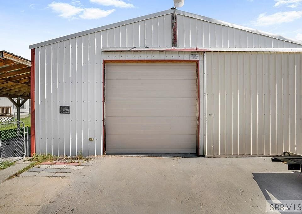 1st image of 3675 E Upland St