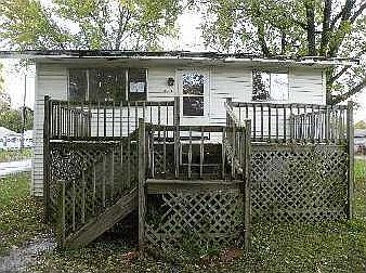 1st image of 3201 S Foltz St