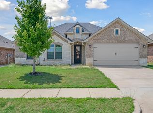 332 Kingdom Blvd, Lindale, TX 75771