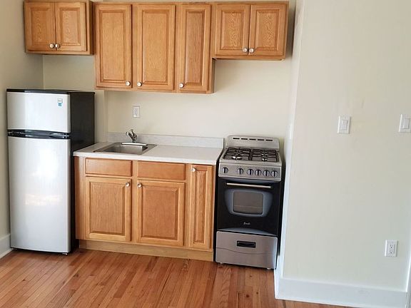 3rd image of 122 Bergen St #4D