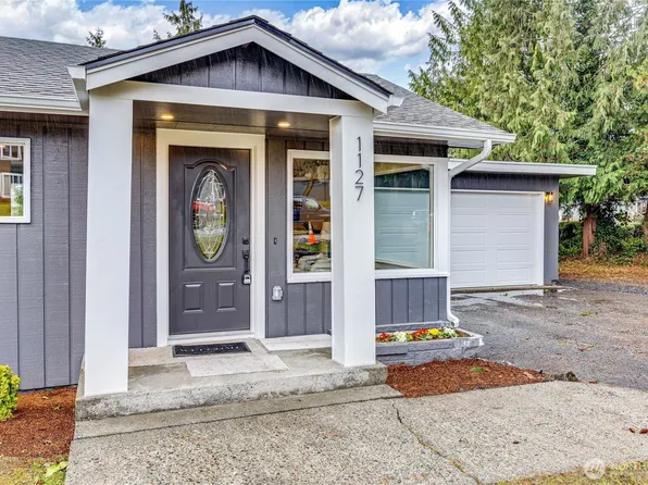 1127 Callahan Drive, Bremerton, WA 98310