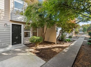 1800 Crater Lake Ave APT 9, Medford, OR 97504