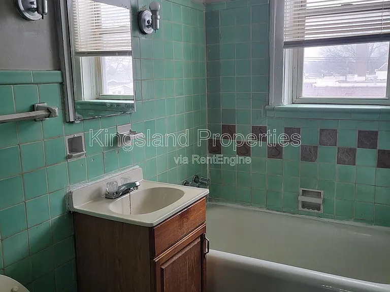 3862 S Spring Ave #3E — Photo 8