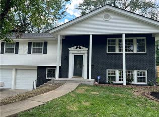 12812 Corrington Ave, Grandview, MO 64030