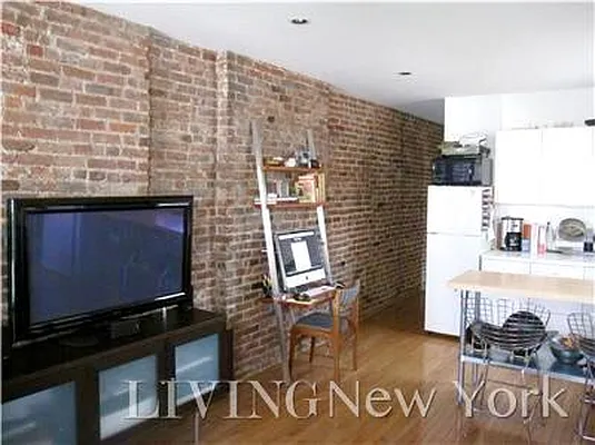 Rented by Living New York | media 23