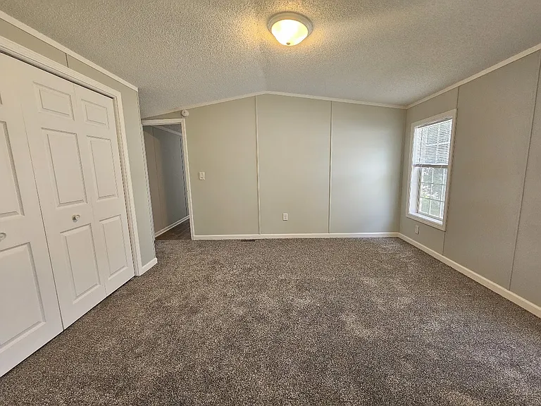 400 Center Ave S #88 — Photo 14