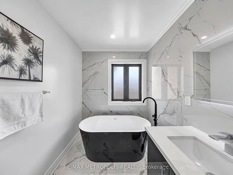 10 Snowcreek St — Photo 31